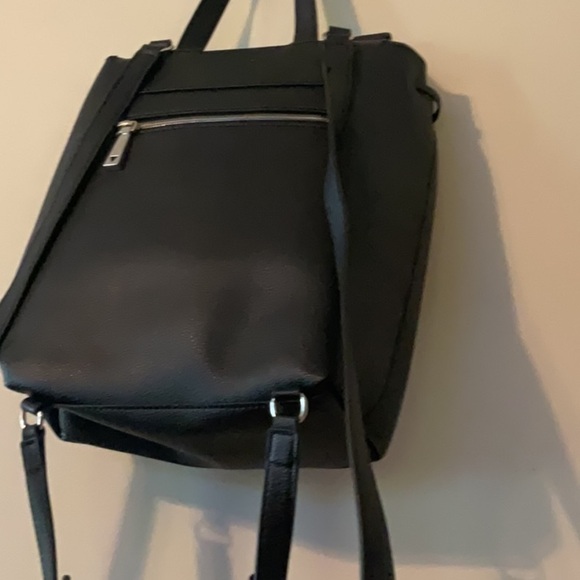 Guess Black Backpack - Picture 5 of 12